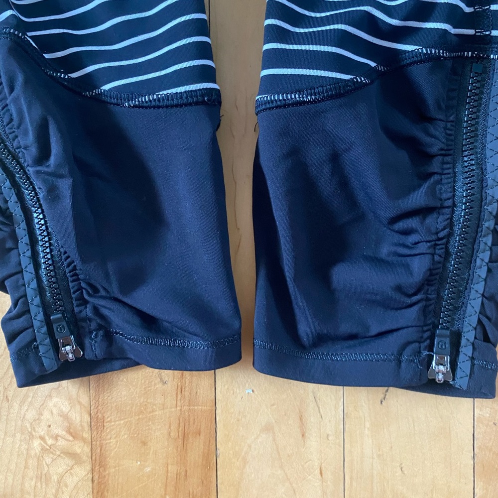 Lululemon Runday Parallel Black and White Crop Leggings - Picture 4 of 8